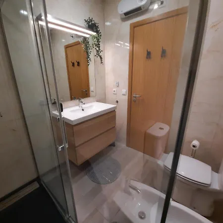 North Al - Bj808 Center Apartment